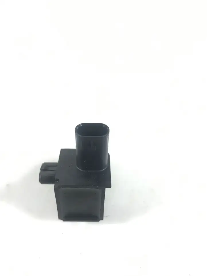 Chrysler Pacifica (2016 - )  68185746AA Датчик удара надувных подушек