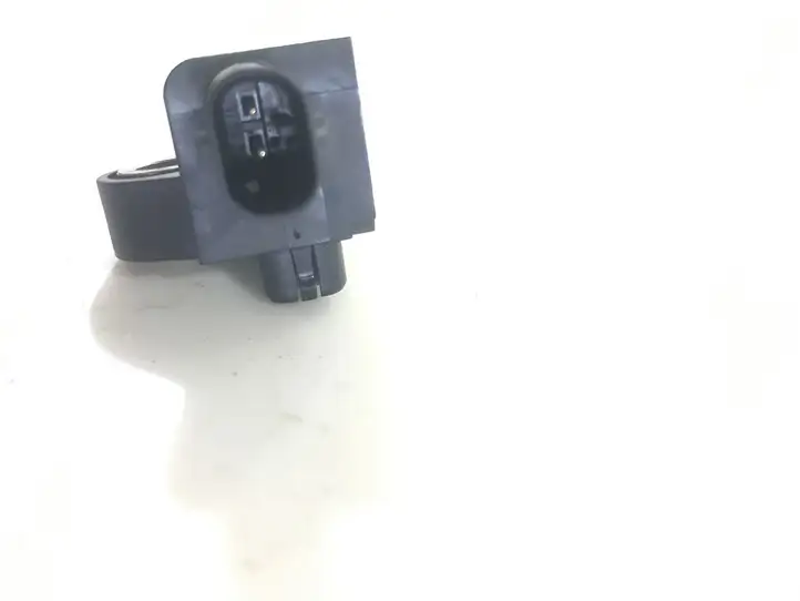 Chrysler Pacifica (2016 - )  68185746AA Датчик удара надувных подушек