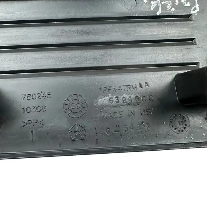 Dodge Grand Caravan (2007 - 2020) 63248CQ Внутренняя отделка переднего порога — фото 6