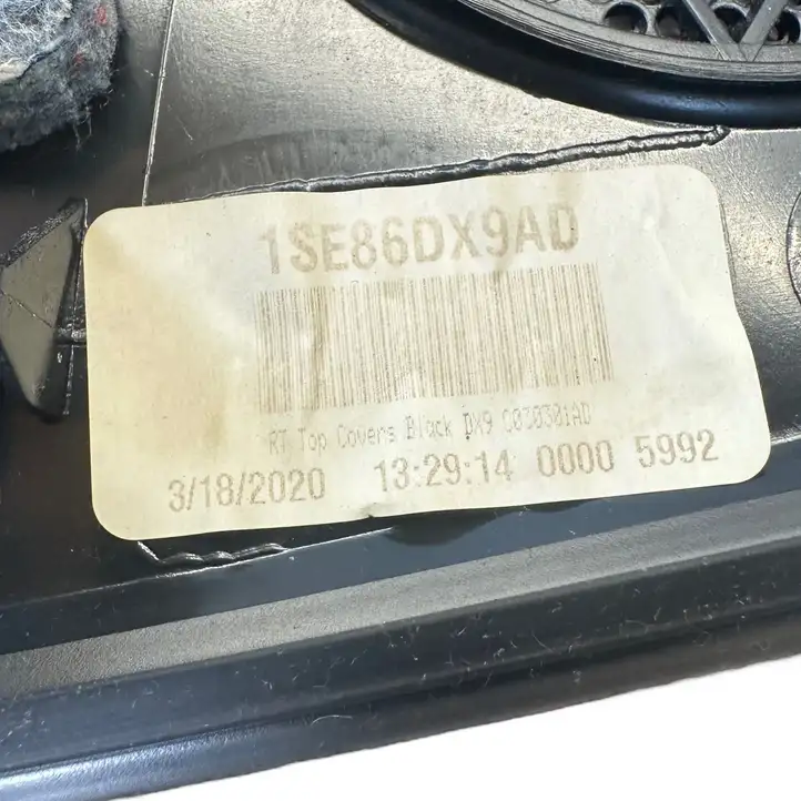 Dodge Grand Caravan (2007 - 2020) 1SE86DX9AD Отделка внутренней панели салона — фото 7