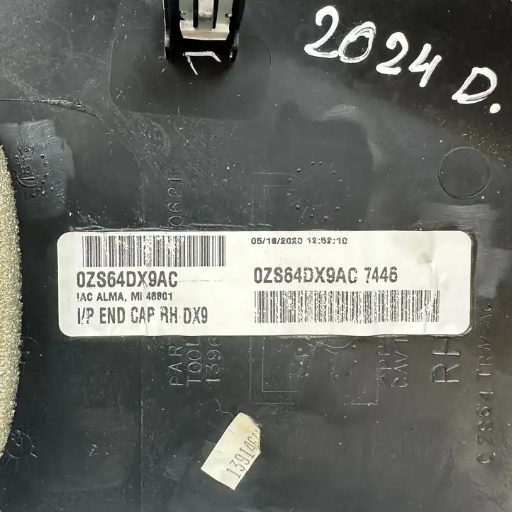 Dodge Grand Caravan (2007 - 2020) 0ZS64DX9AC Боковая отделка панели приборов — фото 5