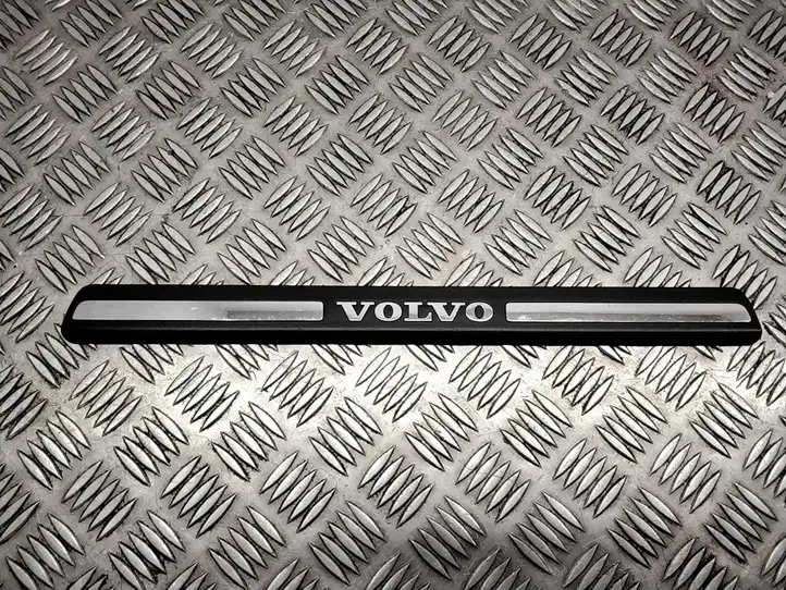 Volvo V70 (2013 - 2016) 8659960 Наружная отделка переднего порога — фото 1