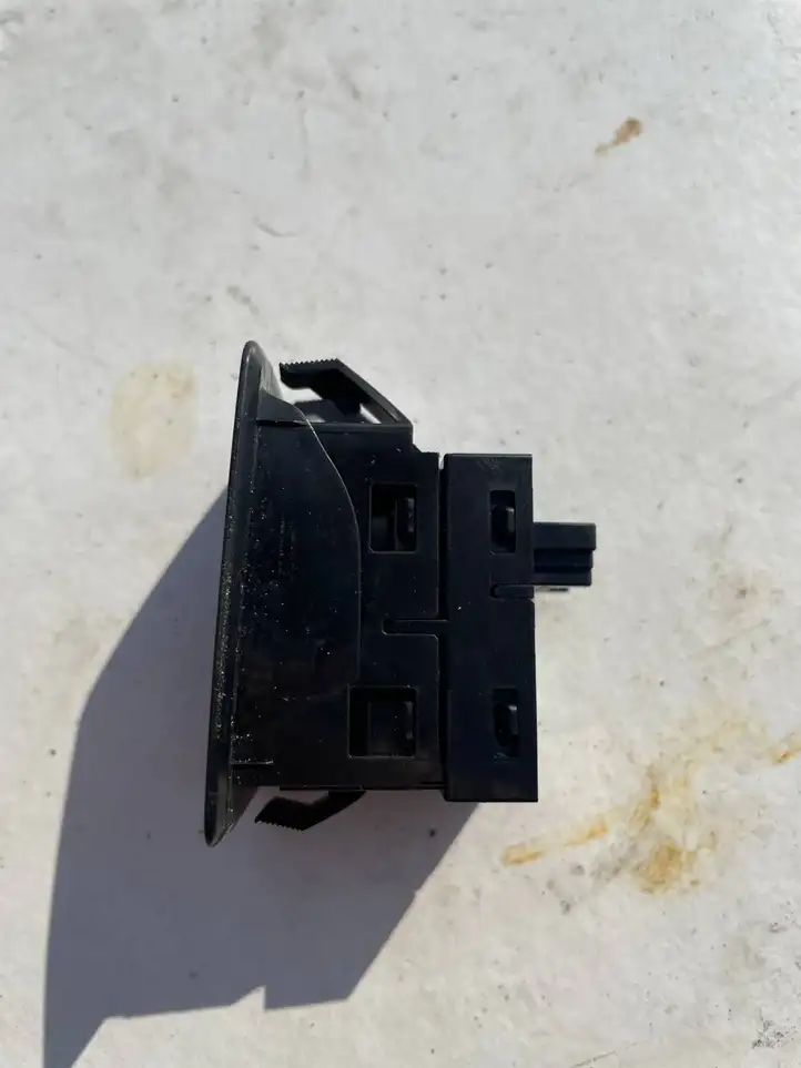 BMW 3 E90 E91 (2005 - 2012) 9208106 Кнопка стеклоподъемников — фото 2