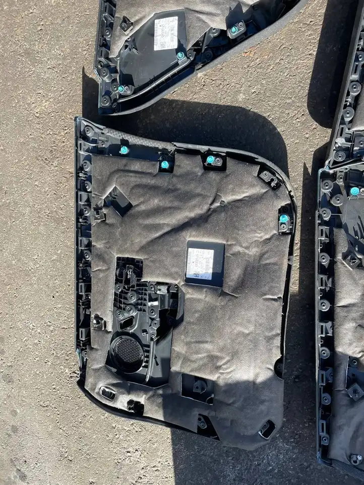BMW 2 F45 (2014 - 2021) Обшивка передней двери — фото 2