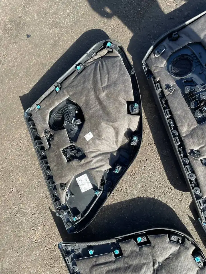 BMW 2 F45 (2014 - 2021) Обшивка передней двери — фото 5