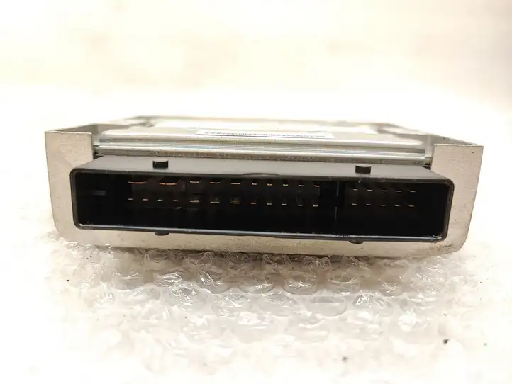 Mercedes-Benz C AMG W205 (2014 - )  A2059005330 Звукоусилитель