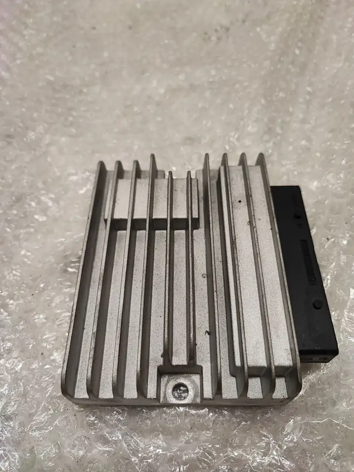 Mercedes-Benz C AMG W205 (2014 - )  A2059005330 Звукоусилитель