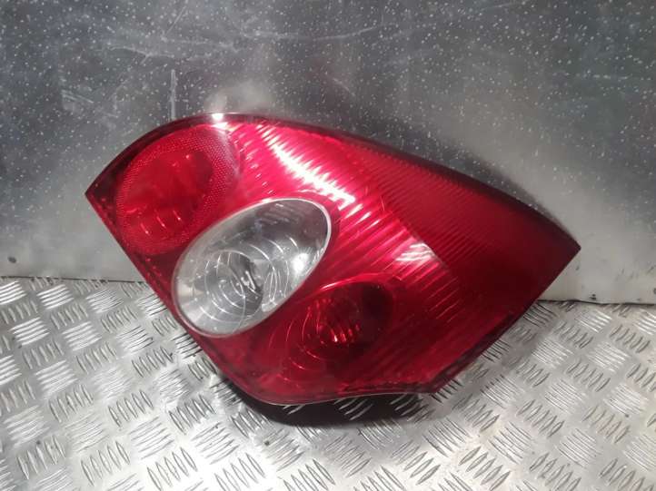 Renault Laguna (2005 - 2007)  8200002471 Задний фонарь в кузове