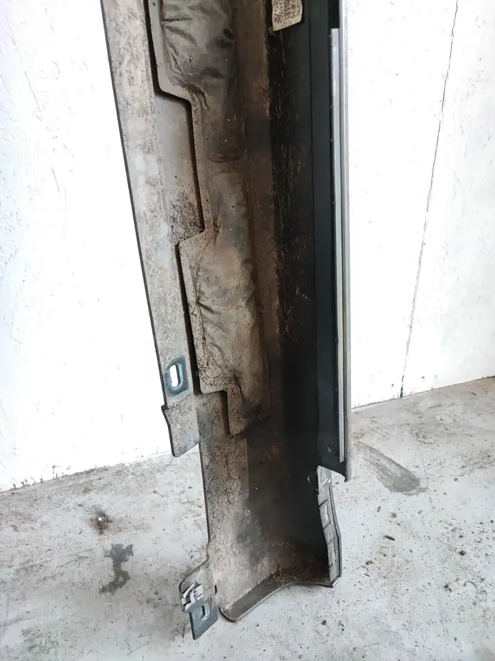 Porsche Macan (2014 - 2018)  95B854883A Порог