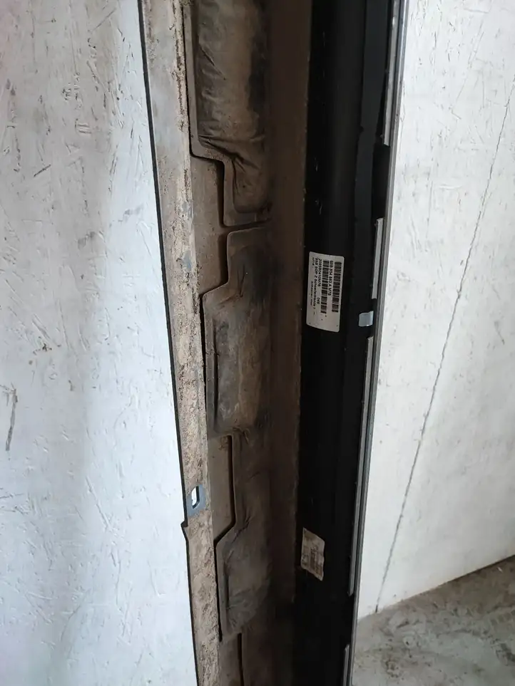 Porsche Macan (2014 - 2018)  95B854883A Порог