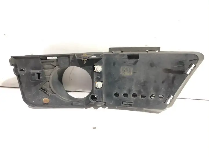 BMW 3 E90 E91 (2005 - 2012) 51117891396 Решетка противотуманной фары — фото 2