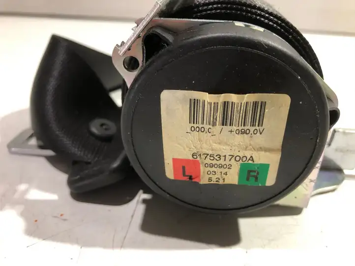 BMW 3 E90 E91 (2005 - 2012)  617531700A Задний ремень безопасности