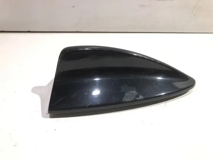 BMW 3 E90 E91 (2005 - 2012) 018632 Крышка GPS-антенны — фото 1