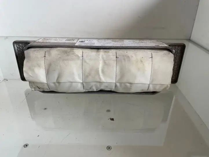 Audi A6 (2004 - 2008)  4F1880204D Подушка безопастности пассажира