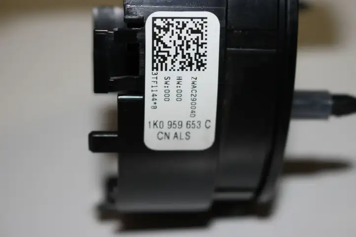 Volkswagen Tiguan (2007 - 2011) 1K0959653C Контактное кольцо SRS — фото 2