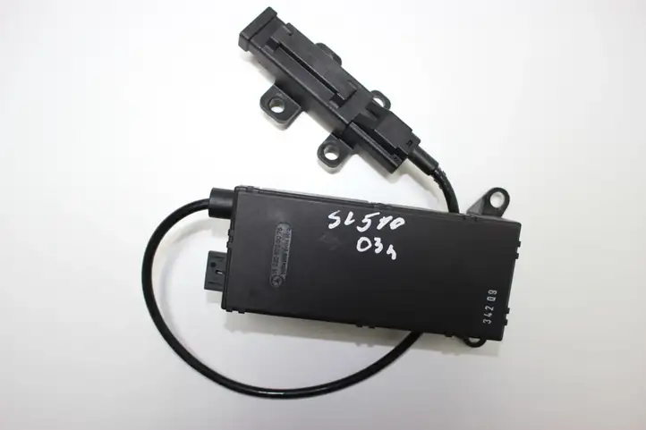 Mercedes-Benz SL R230 (2001 - 2012)  A2308200075 Антенна (антенна GPS)