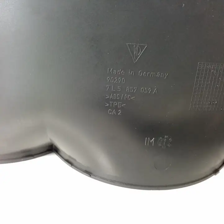 Porsche Cayenne (9PA) (2002 - 2010)  7L5857059A Другая деталь панели