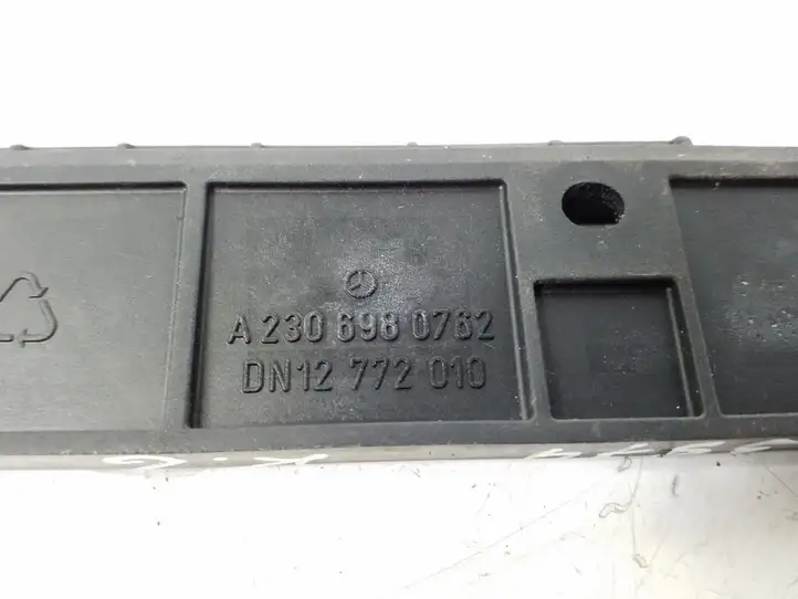 Mercedes-Benz SL R230 (2001 - 2012)  A2306980762 Укрепление порога