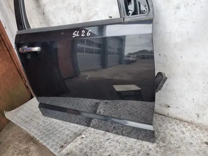 Dodge Journey (2007 - 2011)   Дверь