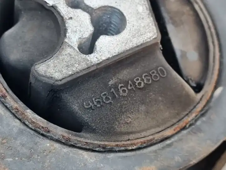 Peugeot 5008 (2009 - 2013) 9680482980 Кронштейн подвесного подшипника — фото 2