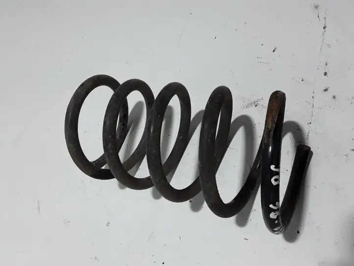 Volvo V70 (2004 - 2007)  30635210 Пружина