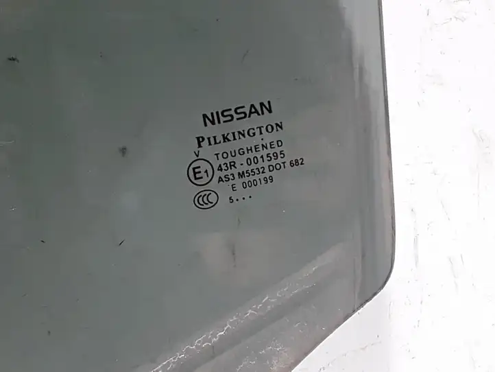 Nissan Qashqai (2013 - 2017) 823014ET0A Стекло задней двери — фото 3