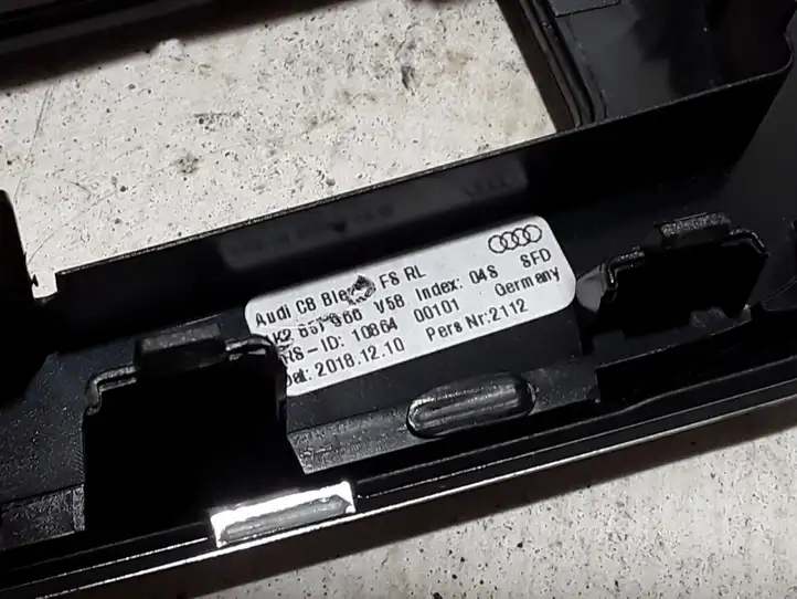 Audi A6 S6 C8 4K (2018 - ) 4K2851968 Отделка внутренней панели салона — фото 4