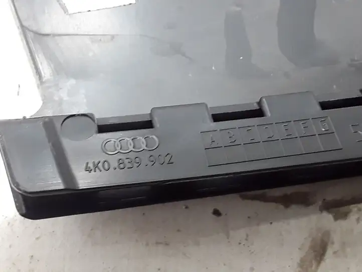 Audi A6 S6 C8 4K (2018 - ) 4K0839902 Молдинги задней двери — фото 3