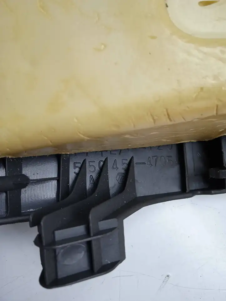 Toyota Prius (XW20) (2003 - 2009) 5504547050 Нижняя отделка панели приборов — фото 9