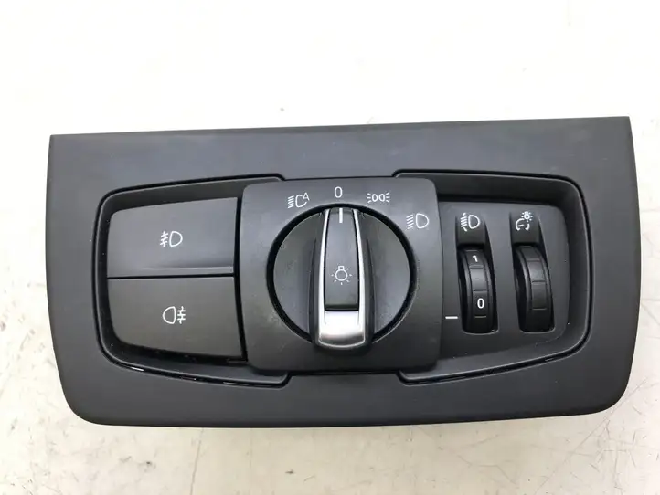 BMW 3 F30 F35 F31 (2012 - 2018) 926530503 Включатель фонарей — фото 1