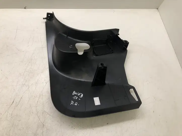 BMW 3 F30 F35 F31 (2012 - 2018) Отделка переднего порога — фото 2