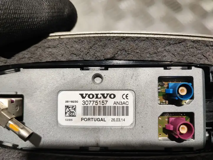 Volvo S60 (2013 - 2018) 30775157 GPS антенна — фото 2