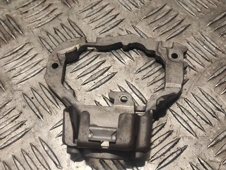 Volvo XC60 (2008 - 2013) 30796547 Накладка стоек лобового стекла — фото 1