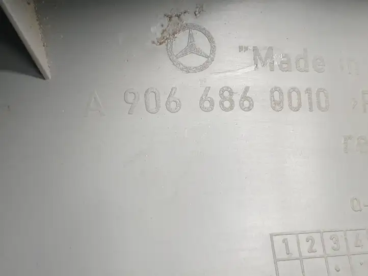 Mercedes-Benz Sprinter W906 (2006 - 2018) A9066860010 Внутренняя отделка переднего порога — фото 5