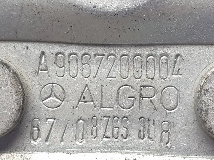 Volkswagen Crafter (2006 - 2016) A9067200004 Петля замка передней двери — фото 5