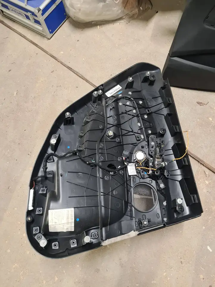 Mini Clubman F54 (2015 - 2019) 7360864 Обшивка задней двери — фото 2