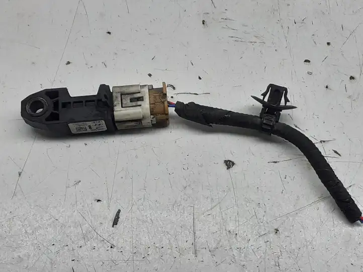 Kia Optima (2015 - 2018)  95920D4000 Датчик удара надувных подушек