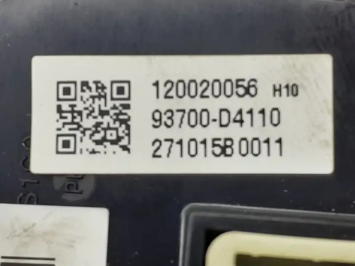 Kia Optima (2015 - 2018)  93700D4110 Другие включатели / ручки/ переключатели