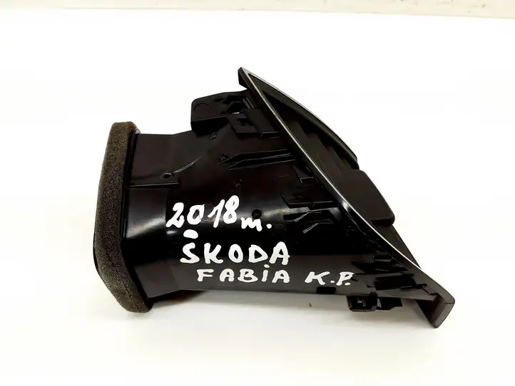 Skoda Fabia Mk3 (NJ) (2015 - 2021) 6V0819701C Воздушная решетка панели — фото 2