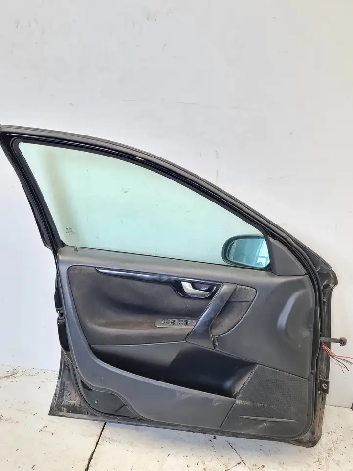 Volvo S60 (2000 - 2004) Дверь — фото 4