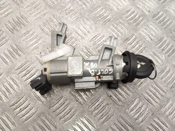 Mitsubishi Colt (2008 - 2012)  MR857813 Замок зажигания