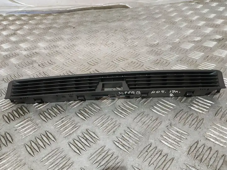 Skoda Superb B8 (3V) (2015 - 2023) 3V0819635 Воздушная решетка панели — фото 2