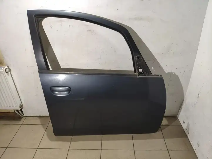 Mitsubishi Colt (2008 - 2012) Дверь — фото 1