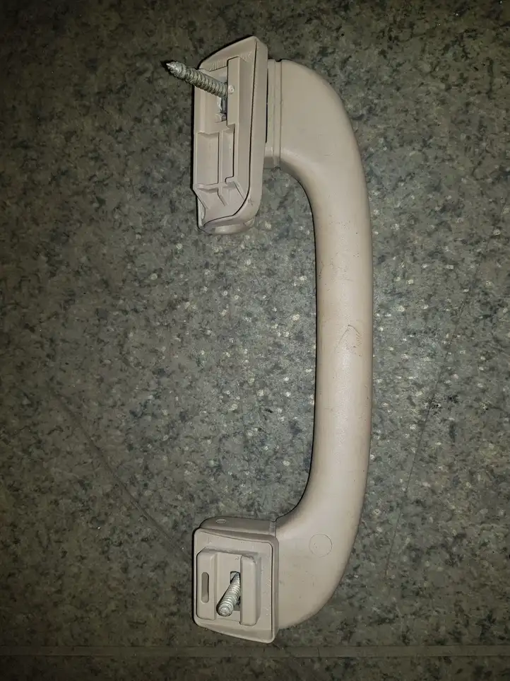 BMW 5 E39 (1996 - 2003)  8227593 Задняя ручка