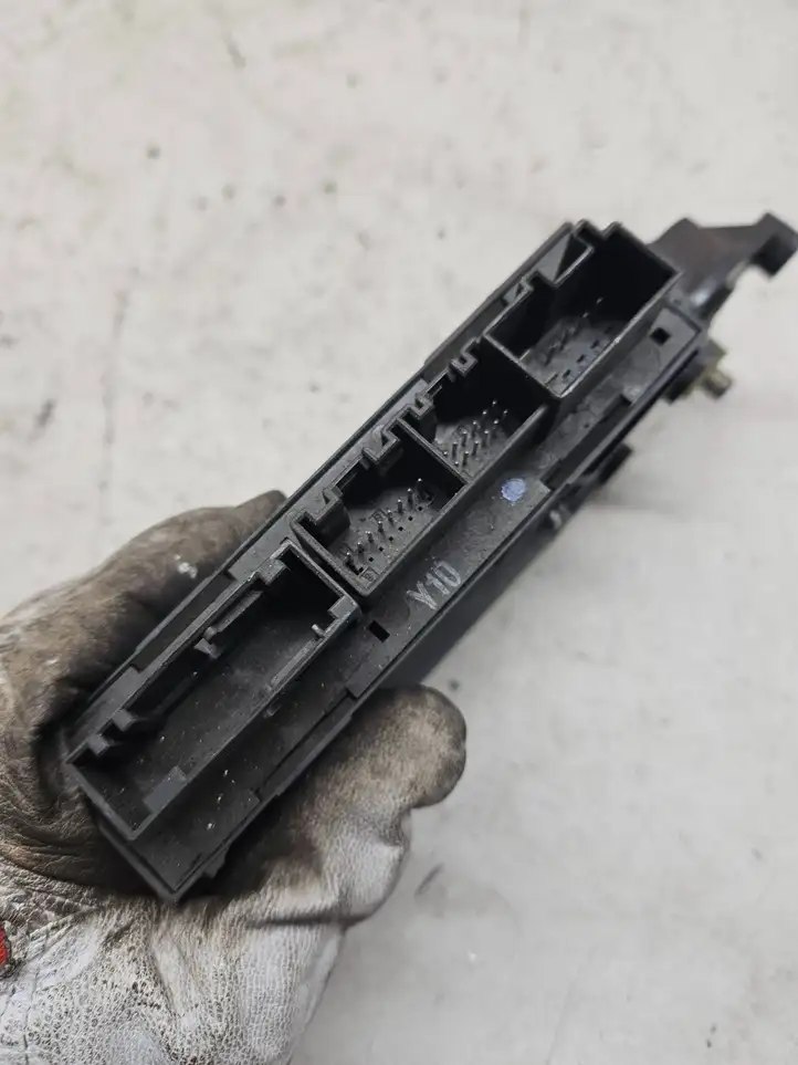 Audi A4 S4 B7 8E 8H (2004 - 2009) 0130821767 Стеклоподъемник задней двери — фото 3
