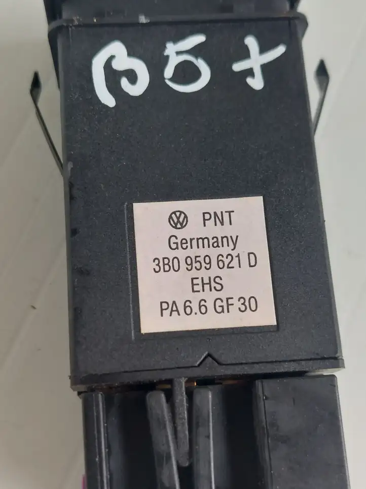 Volkswagen PASSAT B5.5 (2001 - 2005) 3B0959621D Кнопка обогрева стекла — фото 2