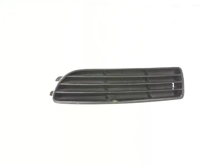 Audi A4 S4 B5 8D (1999 - 2001) 3D0807345B Нижняя решетка переднего бампера — фото 1