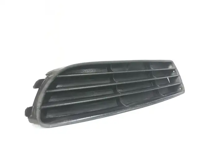 Audi A4 S4 B5 8D (1999 - 2001) 3D0807345B Нижняя решетка переднего бампера — фото 1