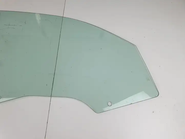 BMW 1 E81 E87 (2004 - 2011)   Основное стекло передних дверей (четырехдверного автомобиля)