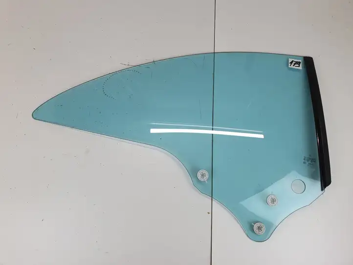 Mercedes-Benz CLK A209,C209 (2002 - 2009)   Заднее боковое стекло кузова